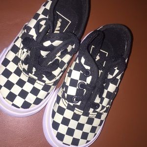 Black & green glow in the dark Vans.